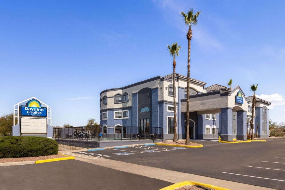 Days Inn & Suites by Wyndham Tucson/Marana
